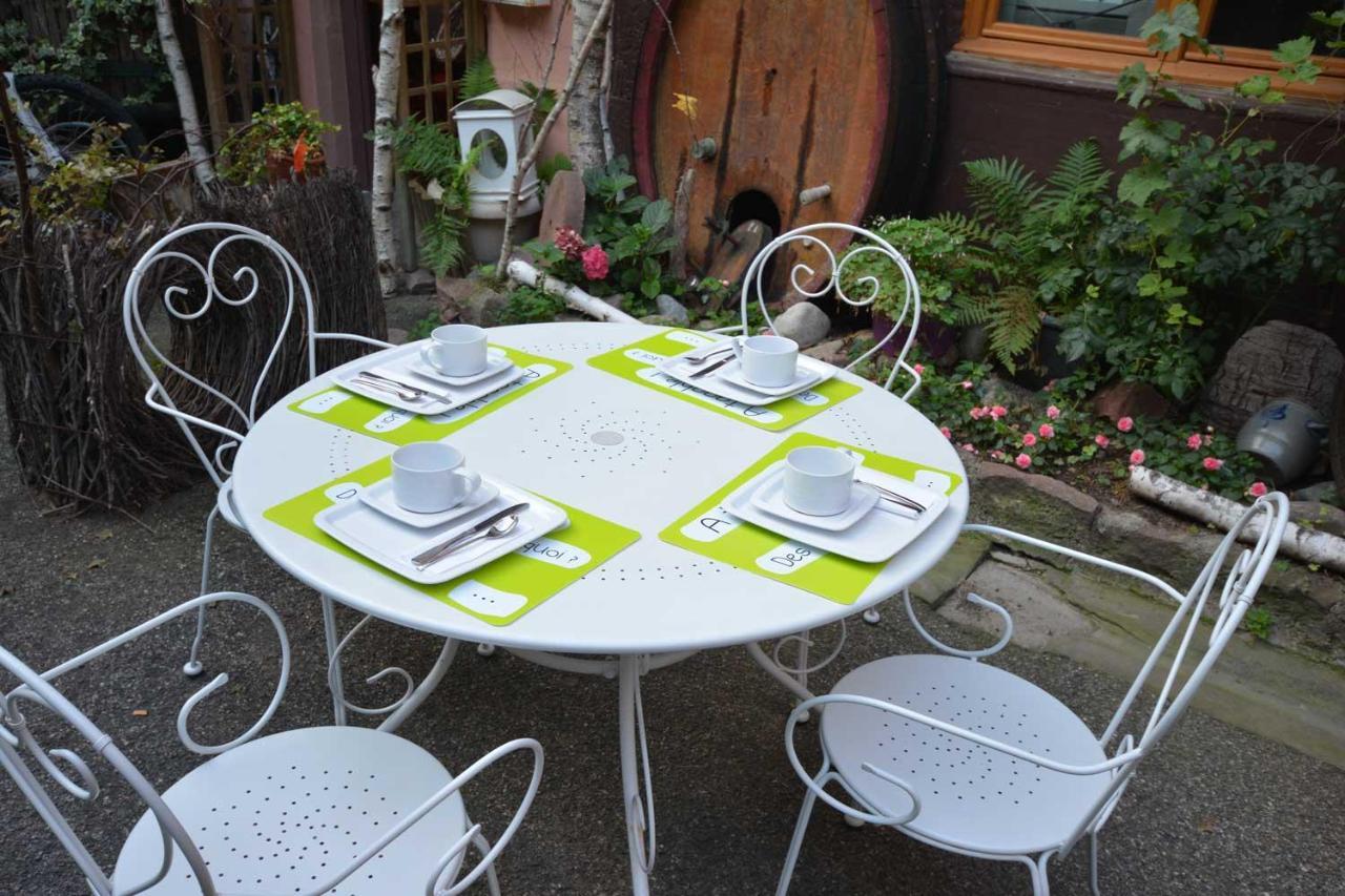 Chez Cecile Bed And Breakfast Chez Le Vigneron Колмар Екстериор снимка