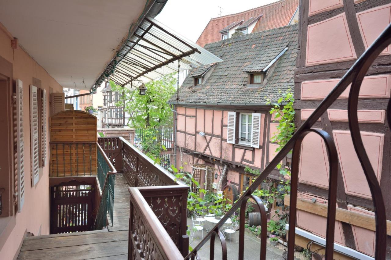 Chez Cecile Bed And Breakfast Chez Le Vigneron Колмар Екстериор снимка